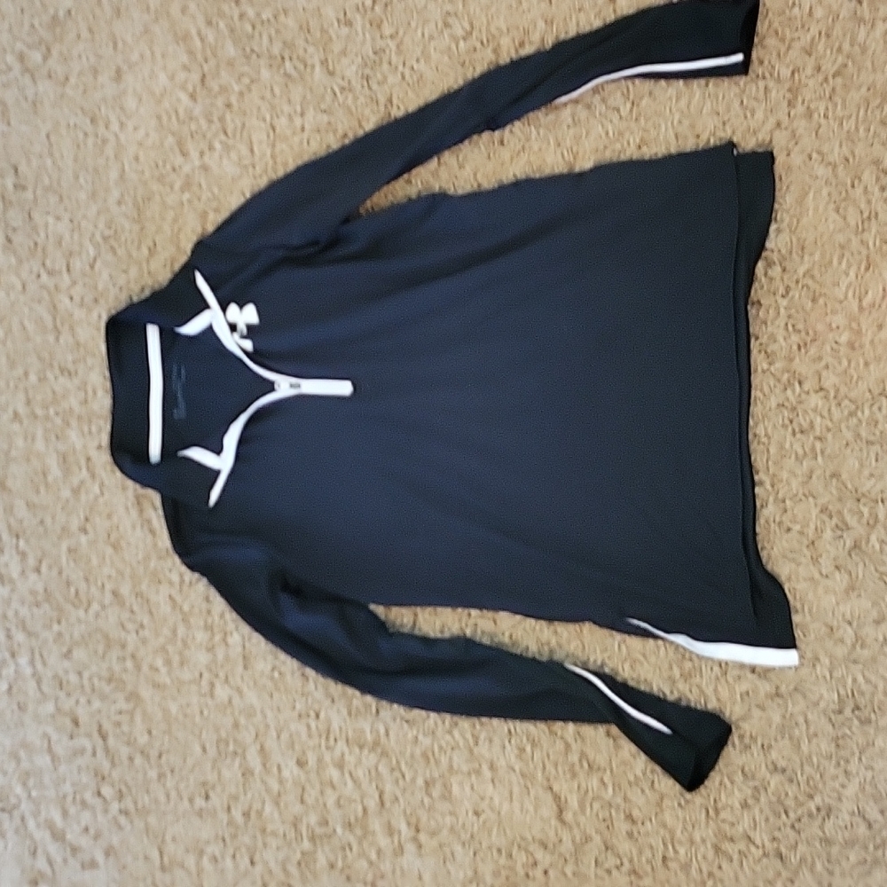 7/$25 Girls under armour heat gear long sleeved top